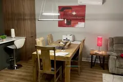 1 chambre - 800 pc (1er étage)